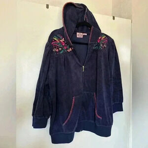Never Worn Navy Juicy Hooded Sweatshirt with Pockets and Beautiful Embroidery